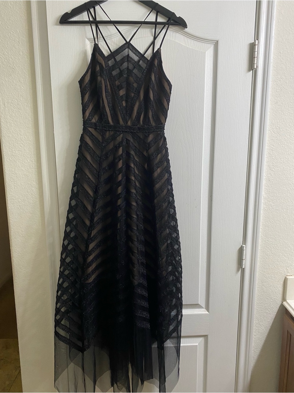 BCBGMAXAZRIA Metallic BlackTulle Chevron High-Low Evening Fairy Dress Elegant 0 - Picture 2 of 16